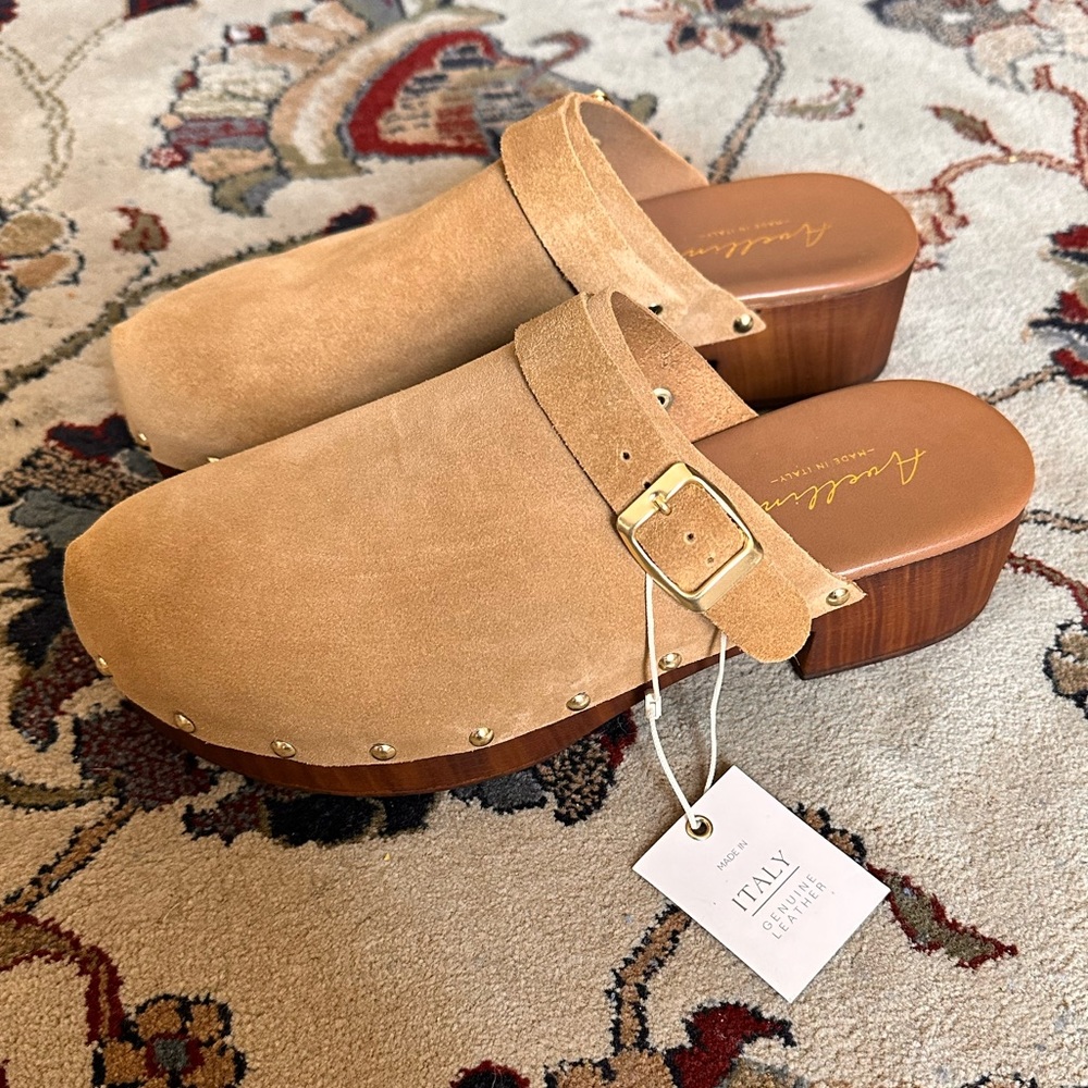 NWT Clogs - Suede Real Wood Chunk Heel - Sz 8/8.5 (39) - Made in Italy
